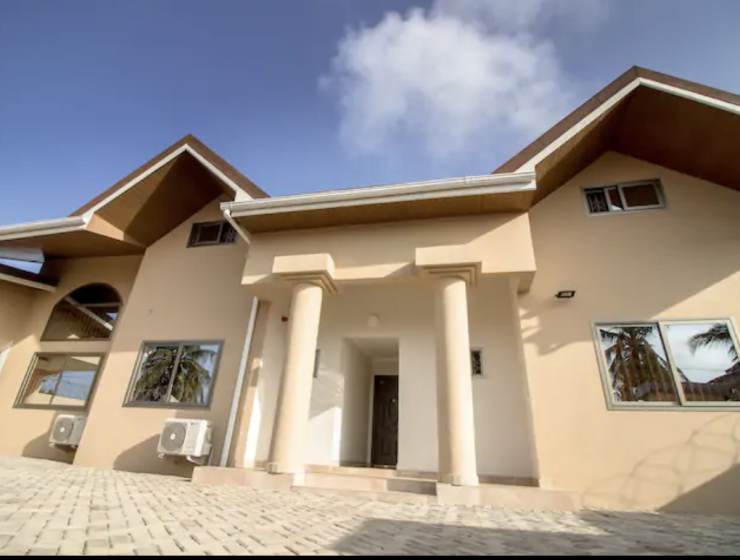 Luxury Hilltop Mansion in Tema