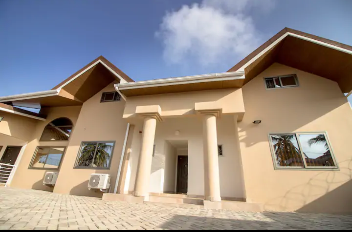 Luxury Hilltop Mansion in Tema