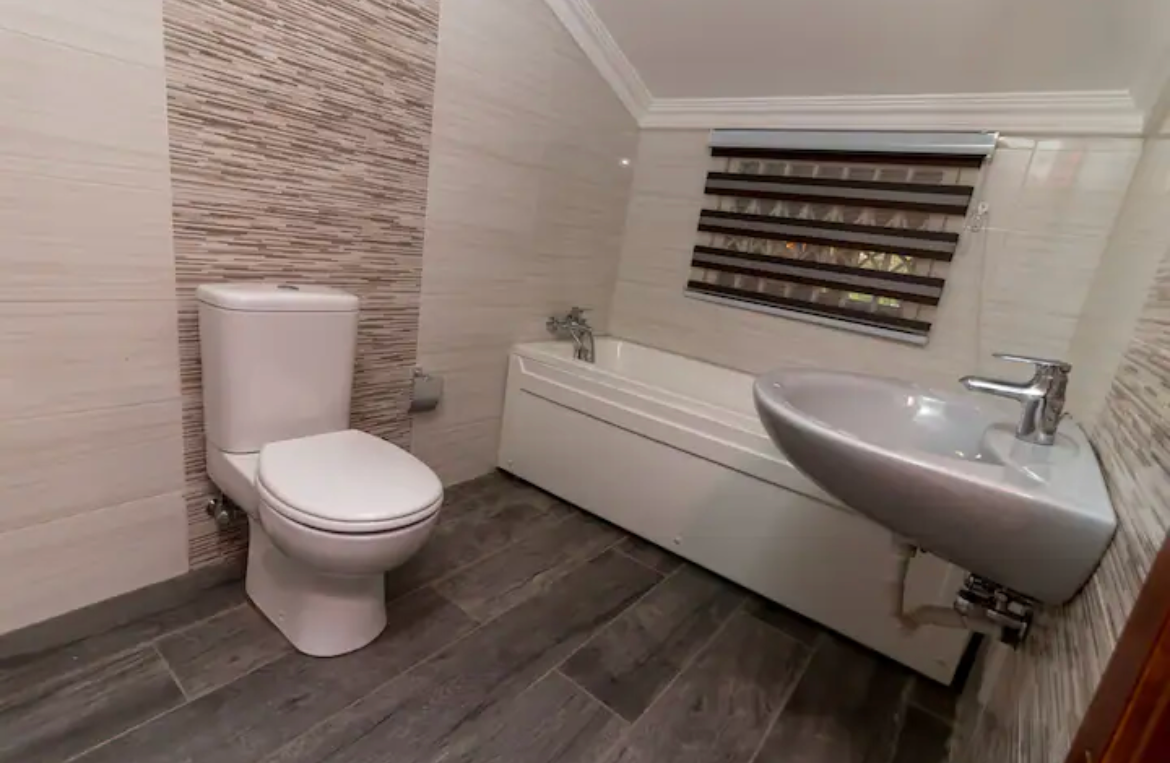 Luxury Hilltop Mansion in Tema