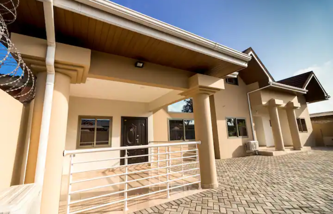 Luxury Hilltop Mansion in Tema